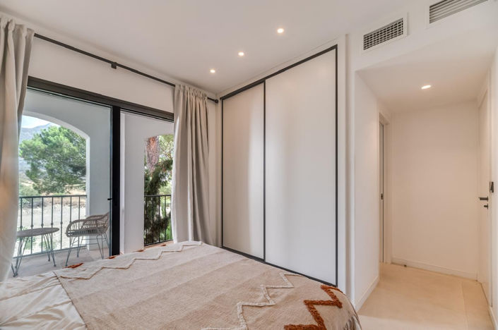 Image No.22-4 Bed Duplex for sale