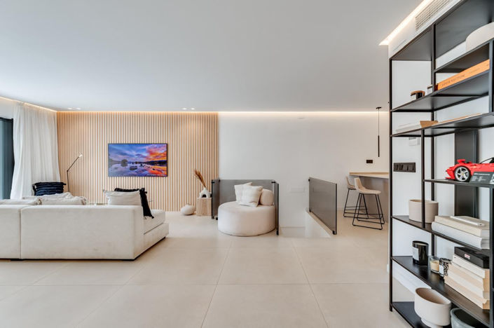 Image No.26-4 Bed Duplex for sale