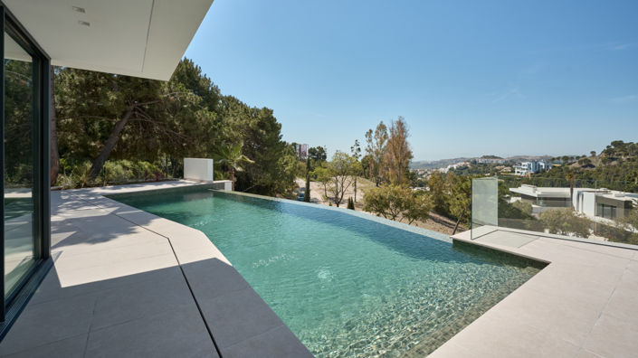 Image No.1-5 Bed Villa for sale