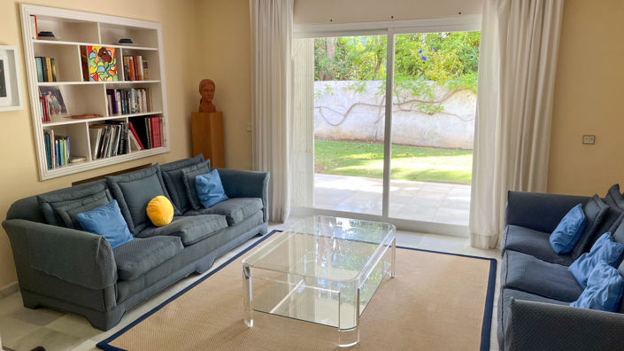 Image No.11-8 Bed Villa for sale