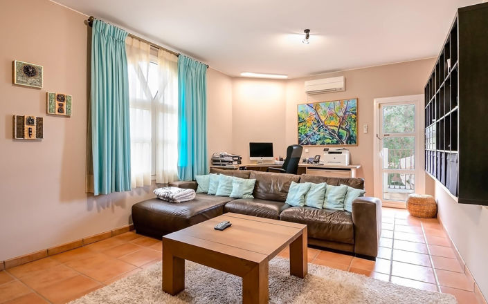 Image No.5-6 Bed Villa for sale