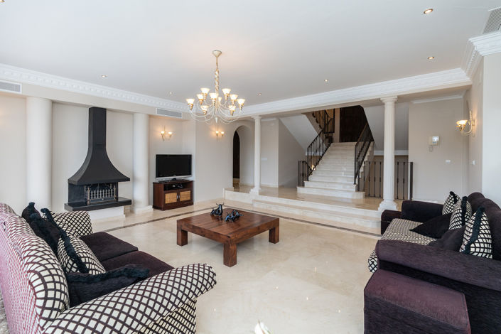 Image No.3-6 Bed Villa for sale