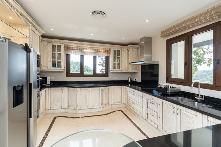 Image No.5-6 Bed Villa for sale