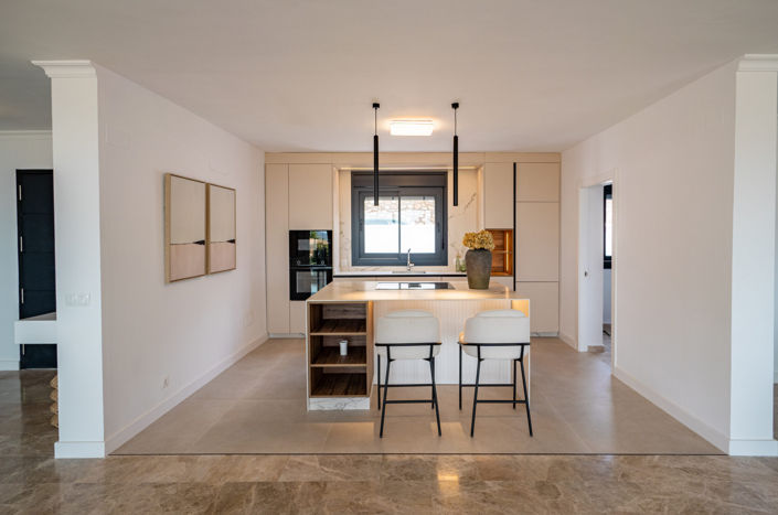 Image No.12-4 Bed Villa for sale