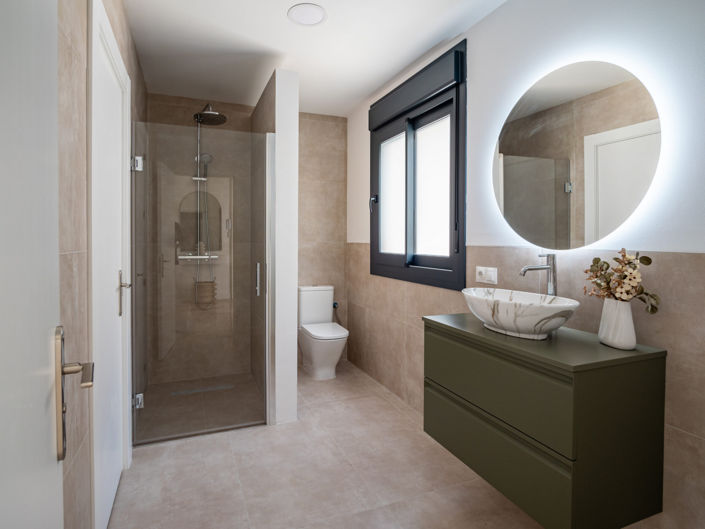 Image No.16-4 Bed Villa for sale