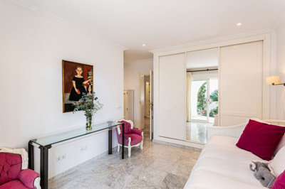 b98le8d7m9k3degpefzhs0lif8u4xzvzhwxtmggyekxx9