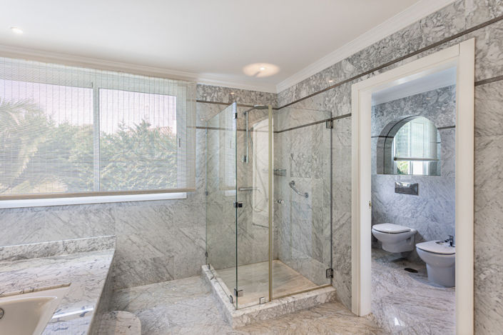 Image No.18-5 Bed Villa for sale