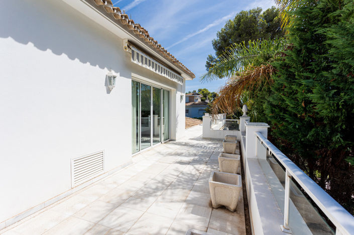 Image No.26-5 Bed Villa for sale