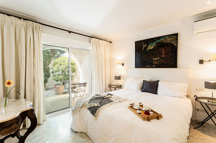 Image No.9-5 Bed Villa for sale