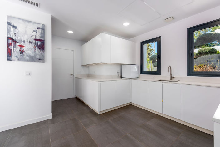 Image No.8-Villa de 4 chambres à vendre à Estepona