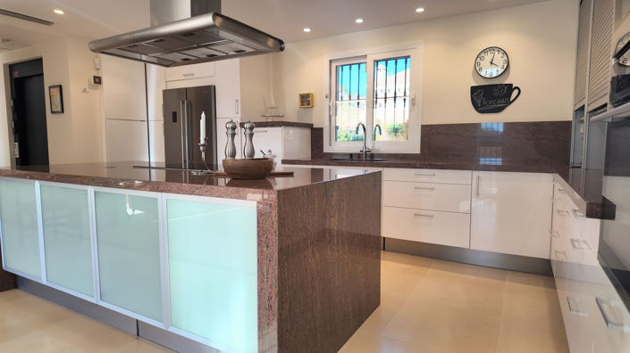 Image No.7-Villa de 4 chambres à vendre à Marbella