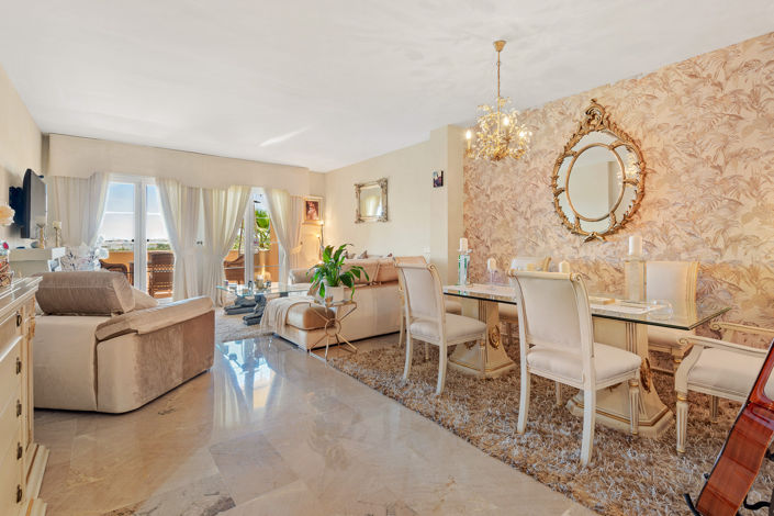 Image No.8-3 Bed Apartment for sale