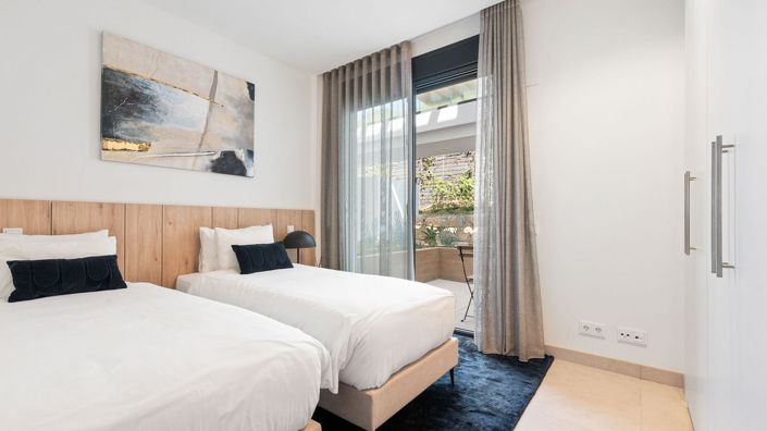 Image No.10-3 Bed Apartment for sale