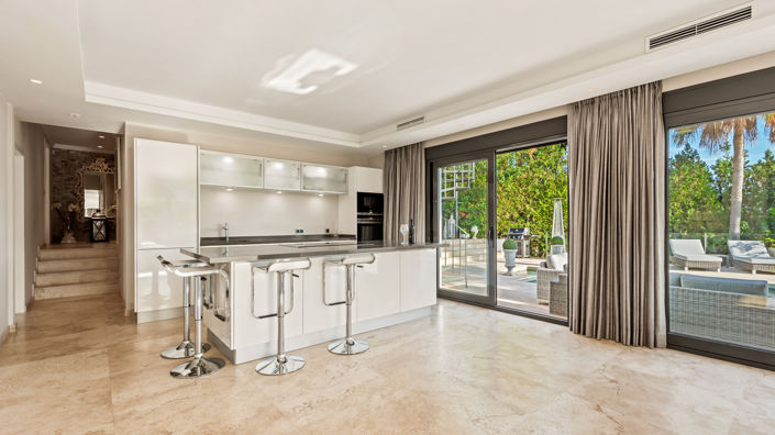 Image No.7-5 Bed Villa for sale