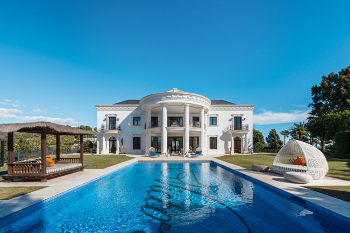 Image No.1-7 Bed Villa for sale