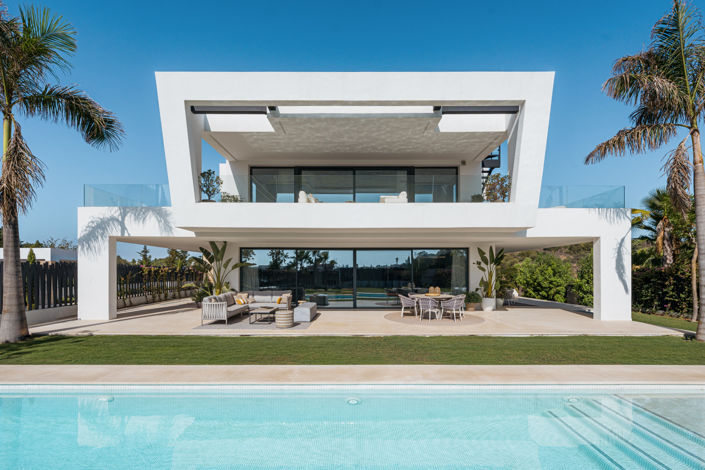 Image No.1-5 Bed Villa for sale
