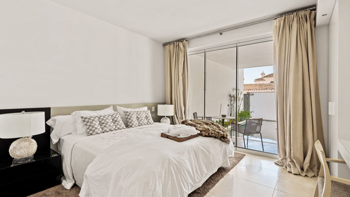 Image No.12-4 Bed Villa for sale