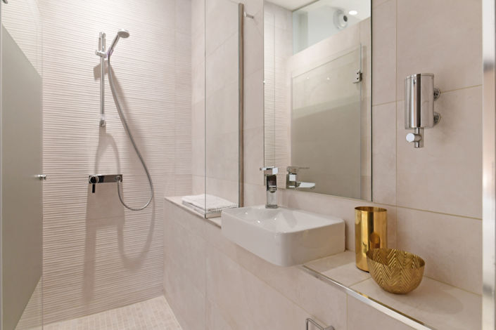 Image No.20-7 Bed Villa for sale