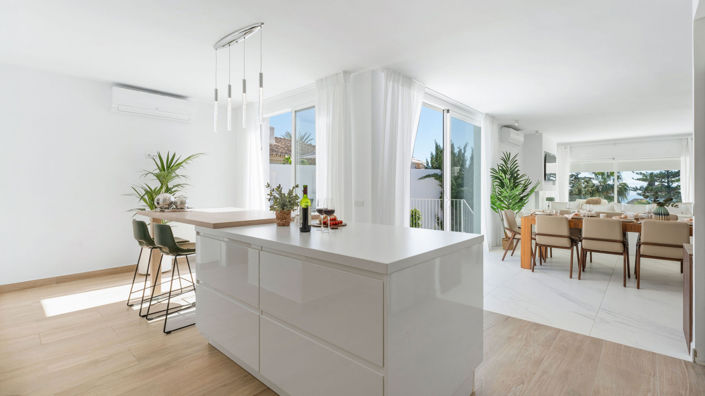 Image No.11-5 Bed Villa for sale