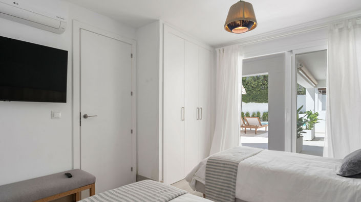 Image No.19-5 Bed Villa for sale