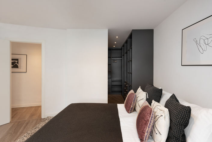 Image No.11-3 Bed Apartment for sale