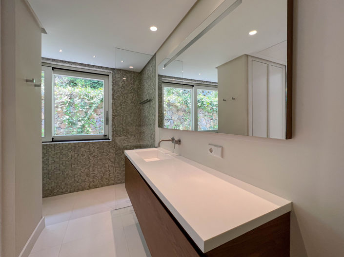 Image No.30-5 Bed Villa for sale