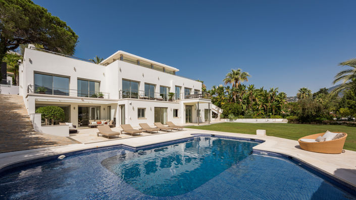 Image No.1-7 Bed Villa for sale