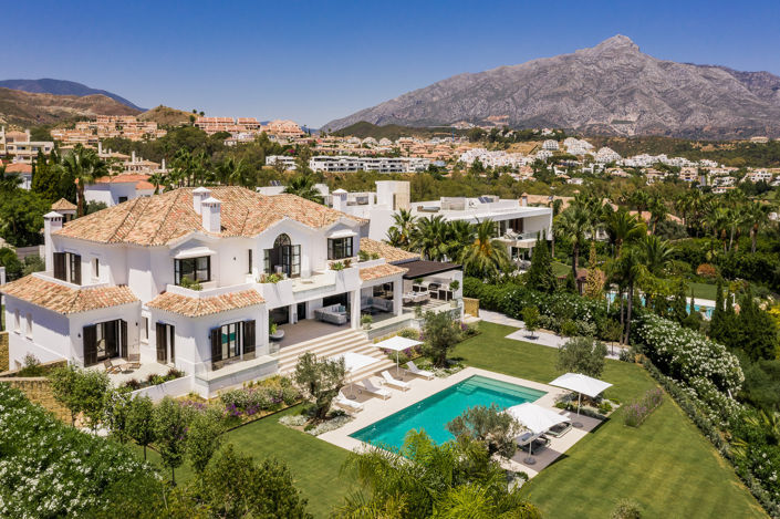 Image No.1-6 Bed Villa for sale