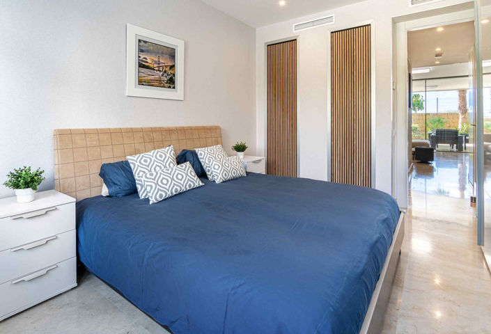 Image No.10-2 Bed Property for sale