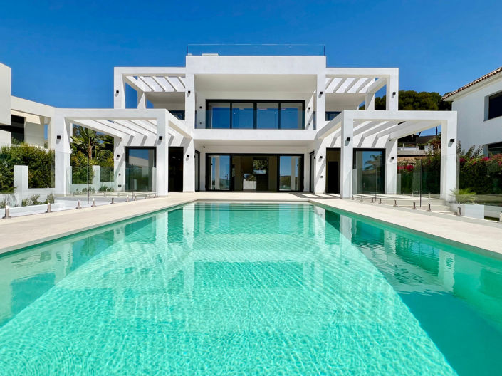 Image No.1-Villa de 4 chambres à vendre à Marbella