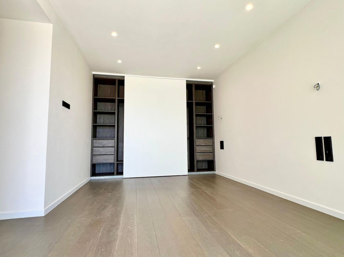 Image No.18-6 Bed Villa for sale