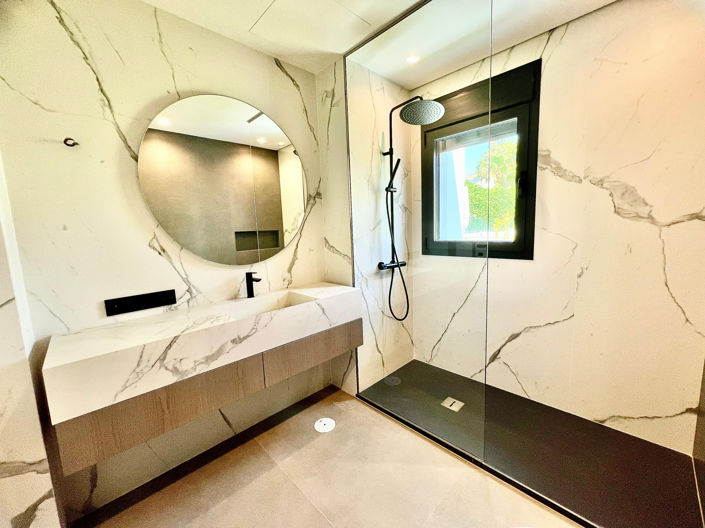 Image No.21-6 Bed Villa for sale