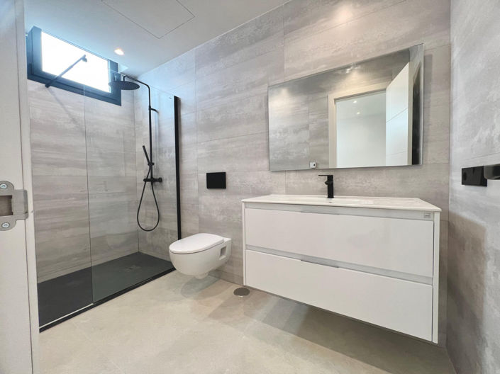 Image No.23-6 Bed Villa for sale