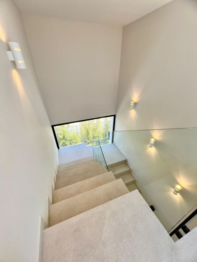 Image No.7-6 Bed Villa for sale