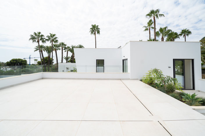 Image No.32-4 Bed Villa for sale