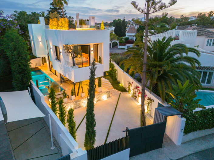 Image No.1-5 Bed Villa for sale