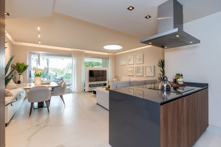 Image No.14-4 Bed Penthouse for sale