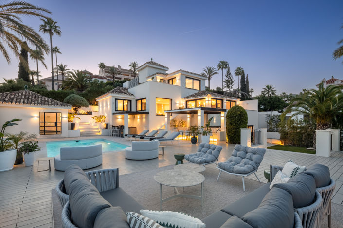 Image No.1-5 Bed Villa for sale
