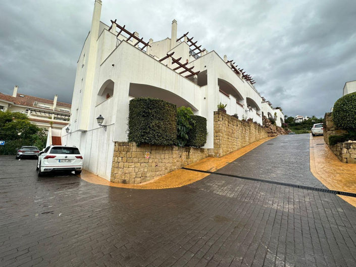 Image No.1-2 Bed Apartment for sale