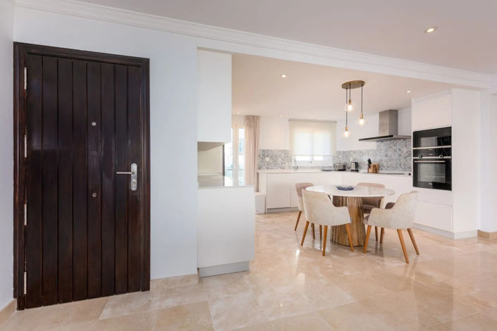 Image No.2-2 Bed Property for sale