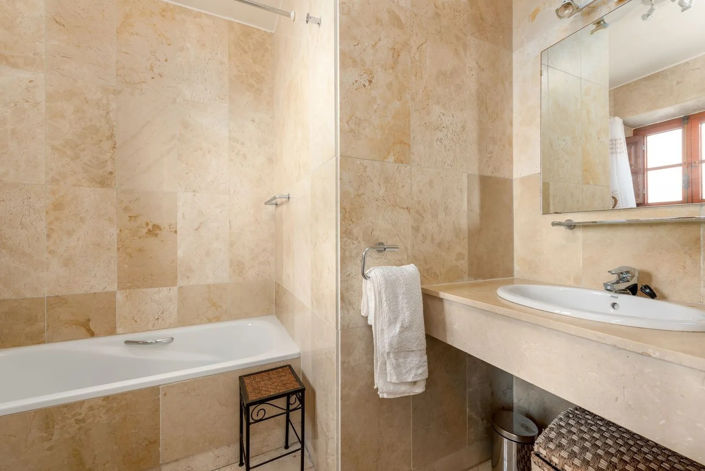 Image No.10-Maison de ville de 2 chambres à vendre à Marbella