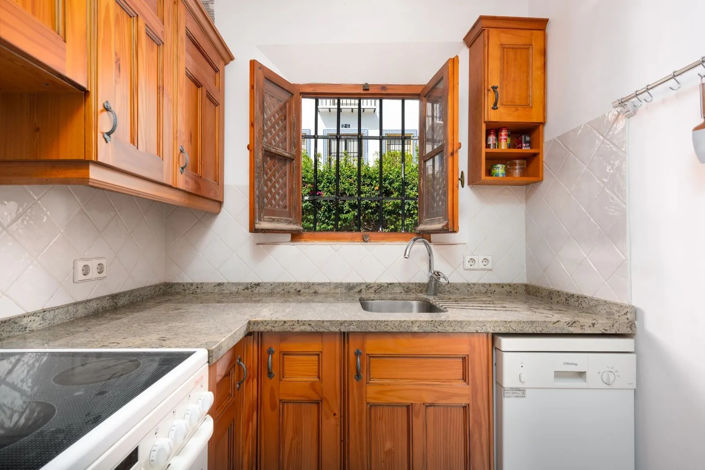 Image No.5-Maison de ville de 2 chambres à vendre à Marbella