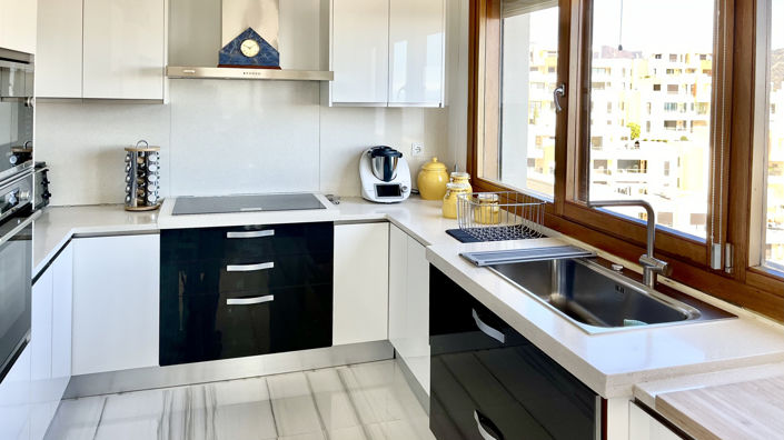 Image No.5-3 Bed Penthouse for sale