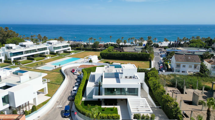 Image No.1-5 Bed Villa for sale