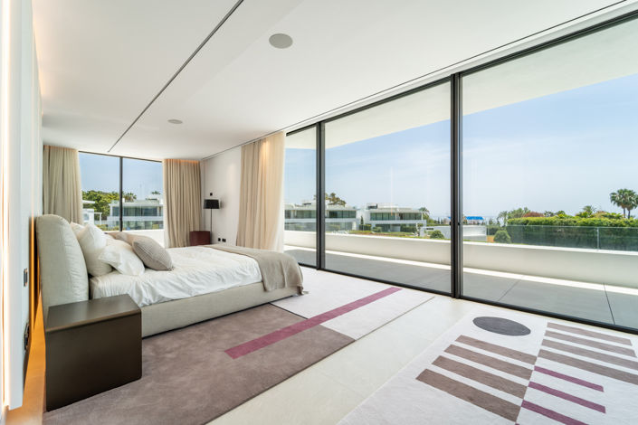 Image No.9-5 Bed Villa for sale