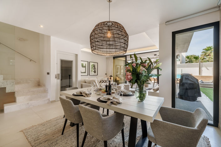 Image No.6-5 Bed Townhouse for sale