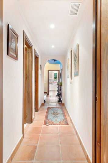 Image No.16-4 Bed Villa for sale