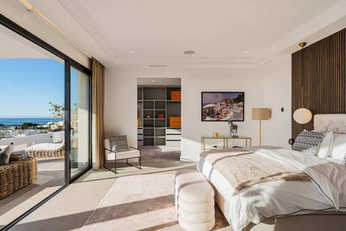 Image No.10-6 Bed Villa for sale