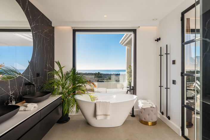 Image No.13-6 Bed Villa for sale