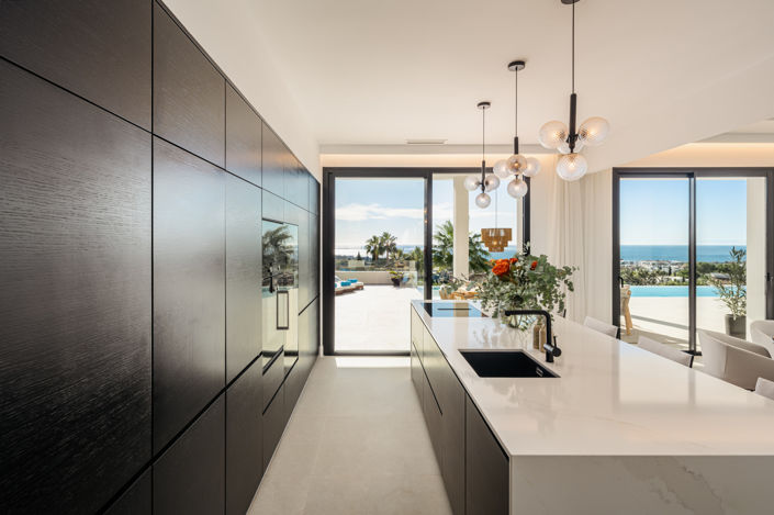 Image No.5-6 Bed Villa for sale